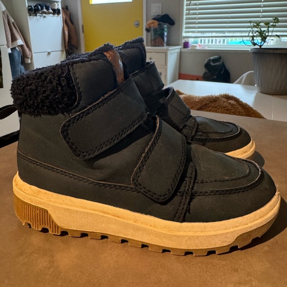 Boys navy blue boots. H&M size 12 - Picture 2 of 5